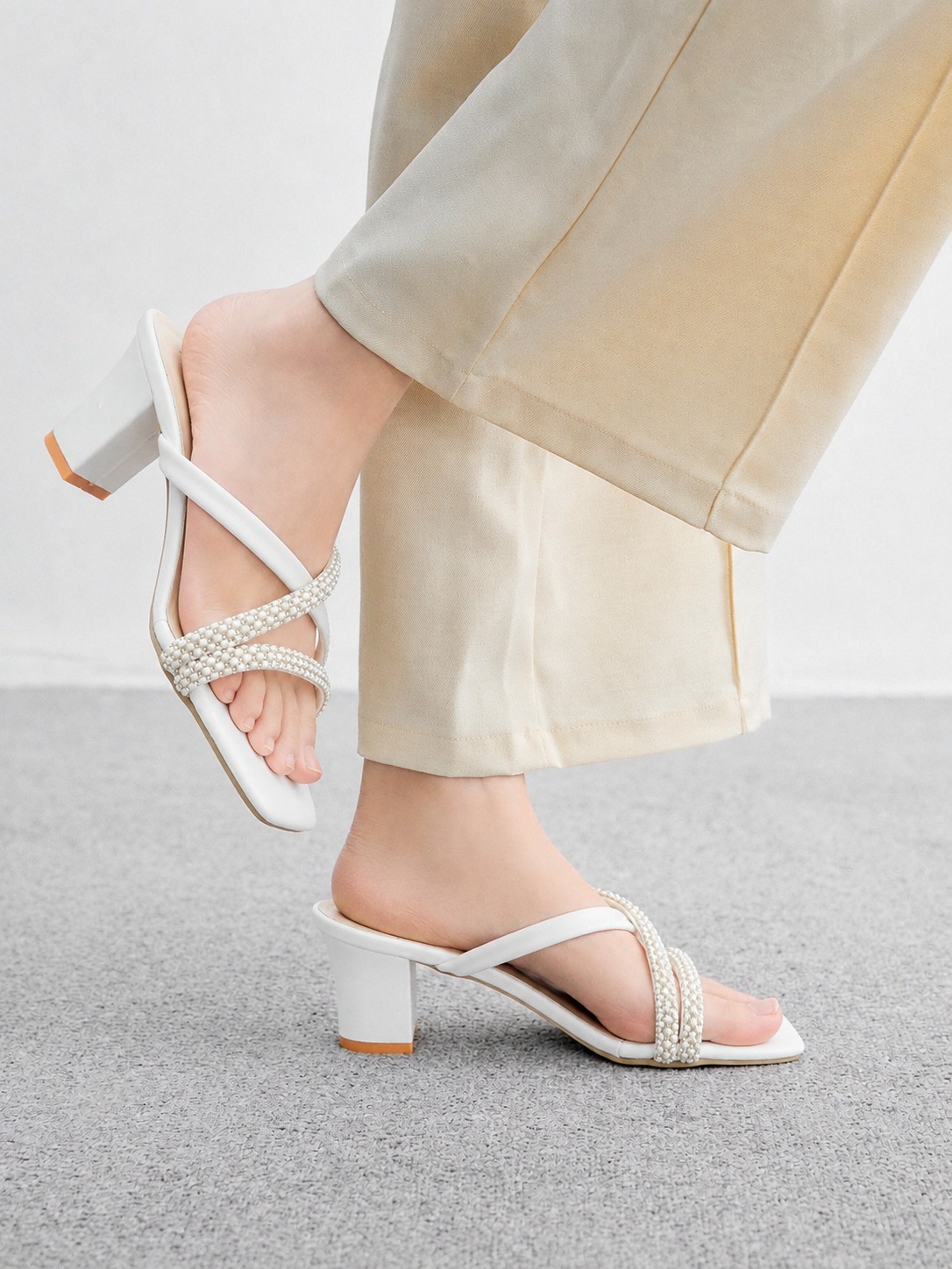 Premium Ladies Shoes Code:- DNW02 - Image 5